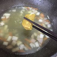 咖喱鱼丸浓汤面的做法图解5