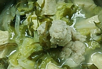 电热杯炖白菜海带冻豆腐猪肉丸的做法