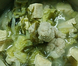 电热杯炖白菜海带冻豆腐猪肉丸的做法