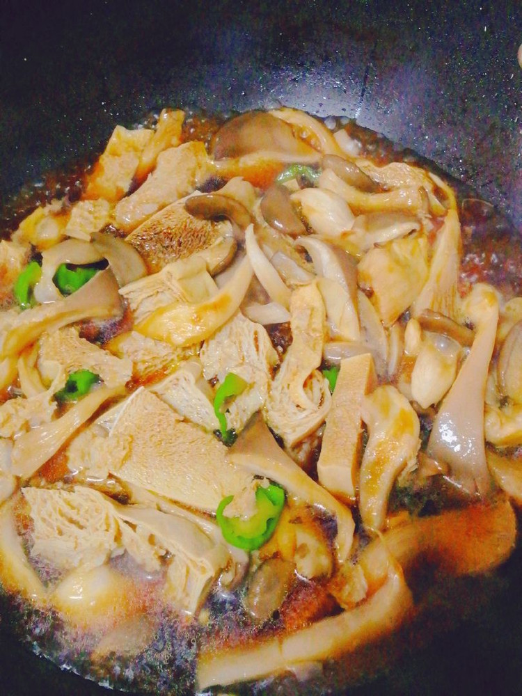 平菇烧豆腐的做法