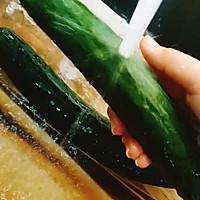 #尽享安心亲子食刻#酸梅酱小黄瓜的做法图解1