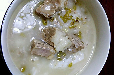 牛腩绿豆糙米汤