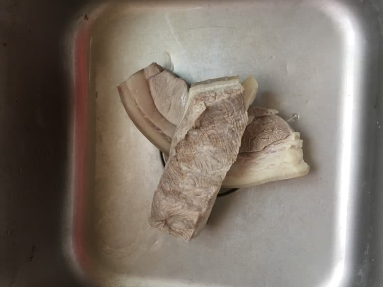 汪氏鸡蛋红烧肉的做法图解2