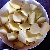 山寨五花肉豆角炖土豆的做法图解3