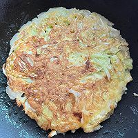 #刘畊宏女孩减脂饮食#卷菜鸡蛋饼的做法图解6