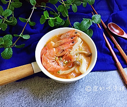 #精品菜谱挑战赛#番茄蟹味菇鲜虾年糕汤的做法