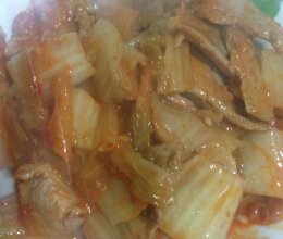 辣白菜炒肉的做法