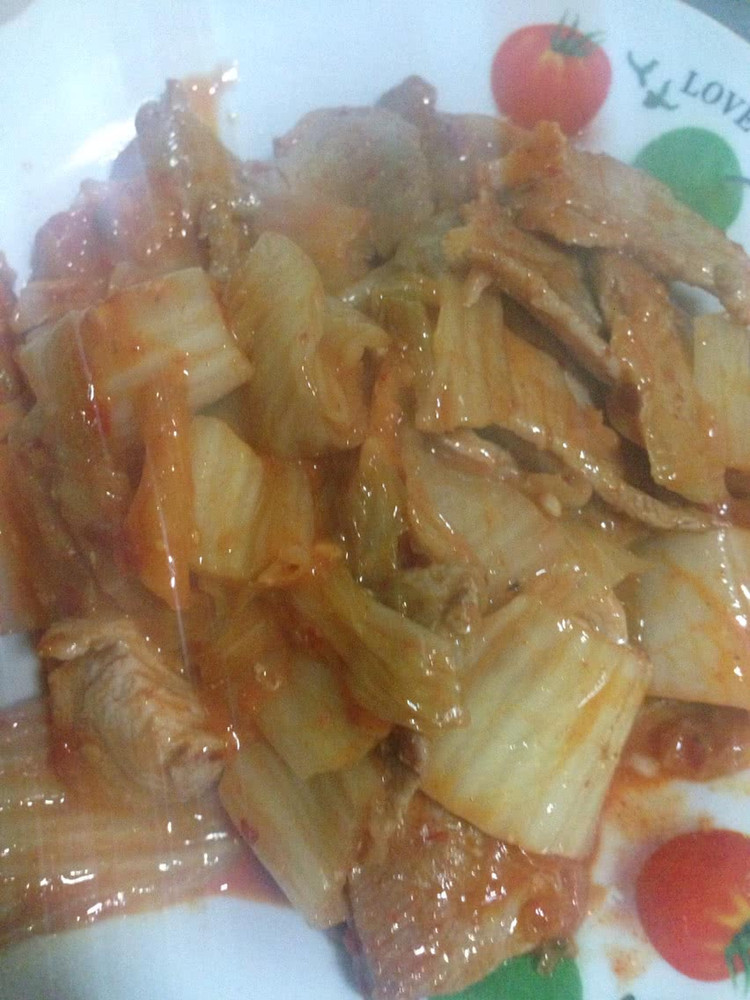辣白菜炒肉的做法