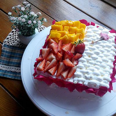 母亲节玫瑰花装饰蛋糕