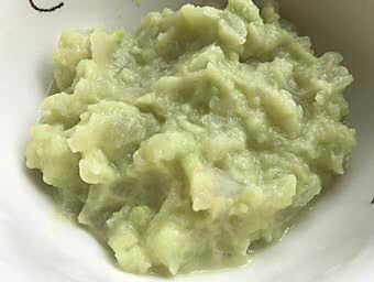 牛油果雪梨果泥 10月龄辅食的做法