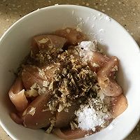 蒜香鸡胸肉的做法图解4