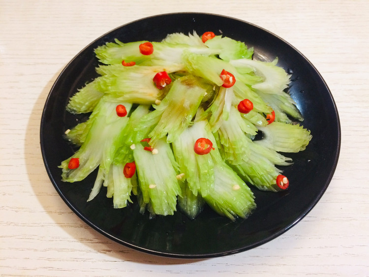 凤尾西芹的做法