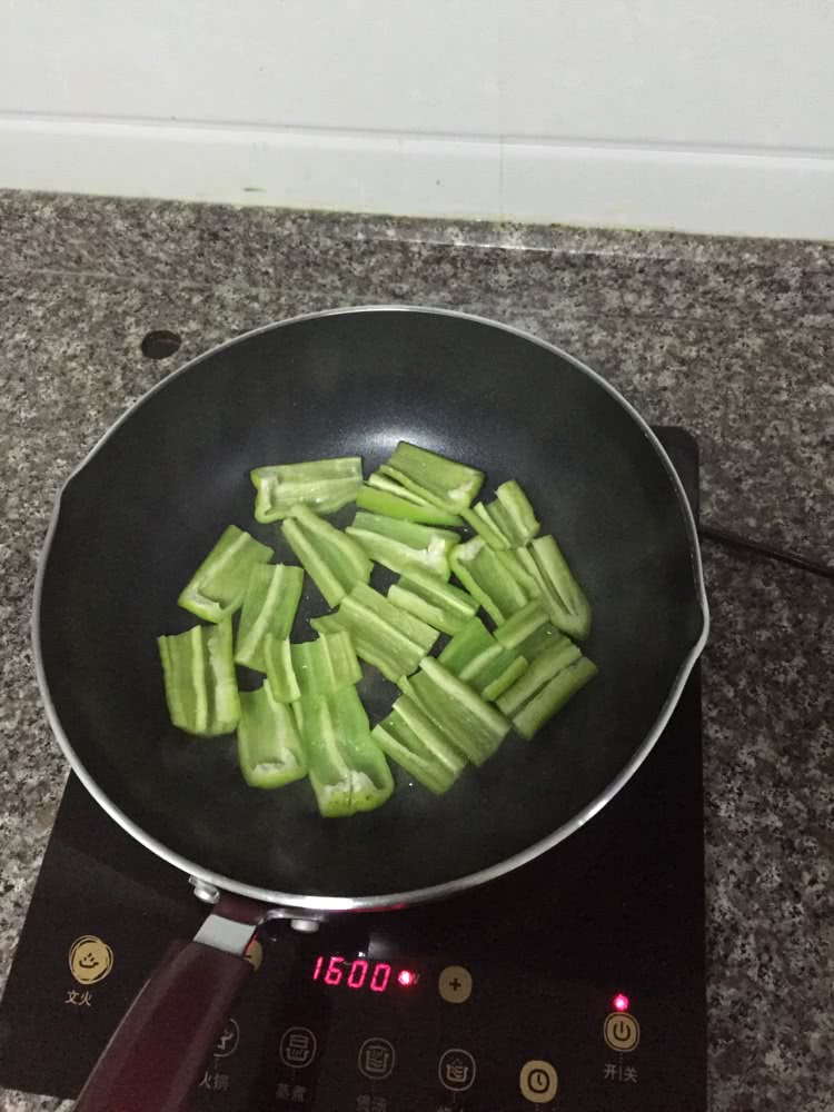 虎皮尖椒的做法图解5