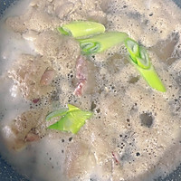 板栗烧排骨的做法图解1