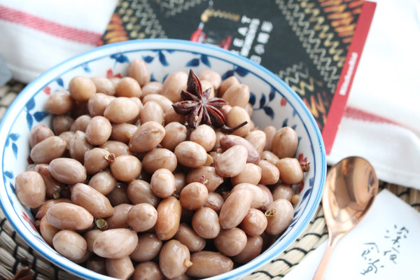 長壽果【滷煮五香花生米】的做法_菜譜_豆果美食