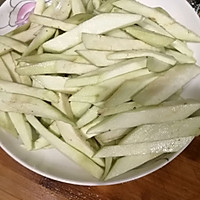 茄子肉炒饼的做法图解1