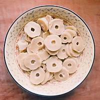 糖醋面藕的做法图解1