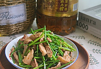 #《追着时间的厨房》节目同款美食复刻大赛#韭菜花炒肉的做法