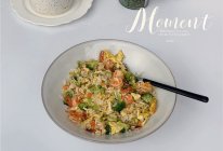 西兰花虾仁炒饭的做法