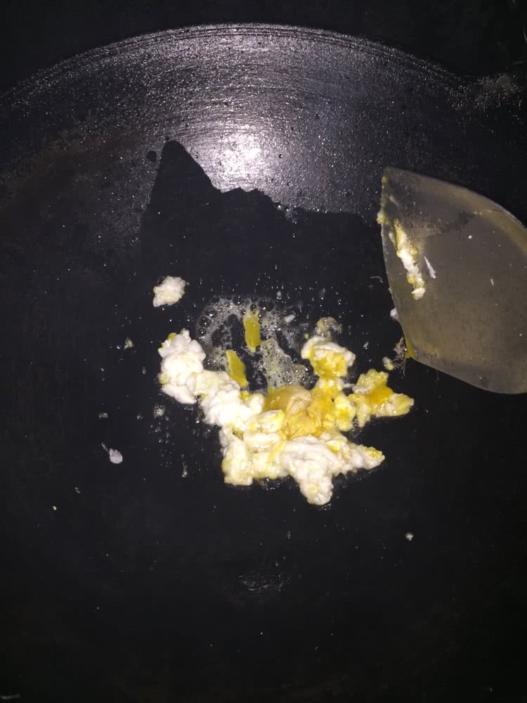 蔬菜肉末炒饭的做法图解2