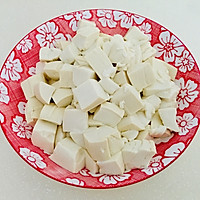 口感细腻，鲜美爽滑，老少咸宜-虾仁炒豆腐的做法图解3