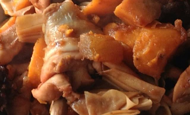 秋冬养生菜--红薯豆筋炖鸡