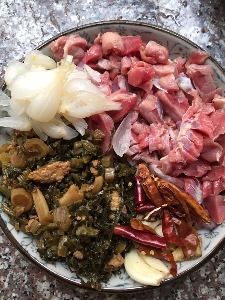 酸辣鸡胗的做法图解1