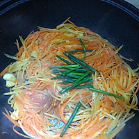 红萝卜土豆丝的做法图解5