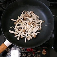 油菜蟹味菇的做法图解3