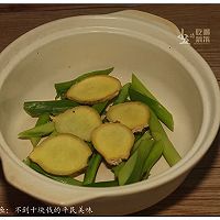 香酥鲫鱼：不到十块钱的平民美味  的做法图解5