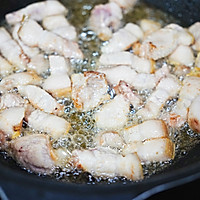 “软糯弹牙，肥而不腻”季节限定板栗红烧肉的做法图解2