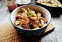 沙茶虾子煨豆腐的做法