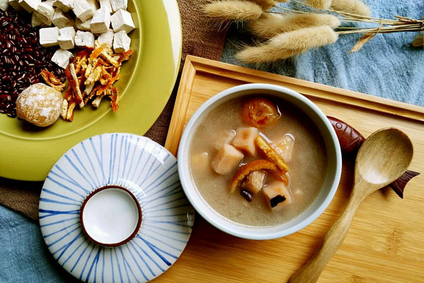 粉葛鲮鱼赤小豆汤