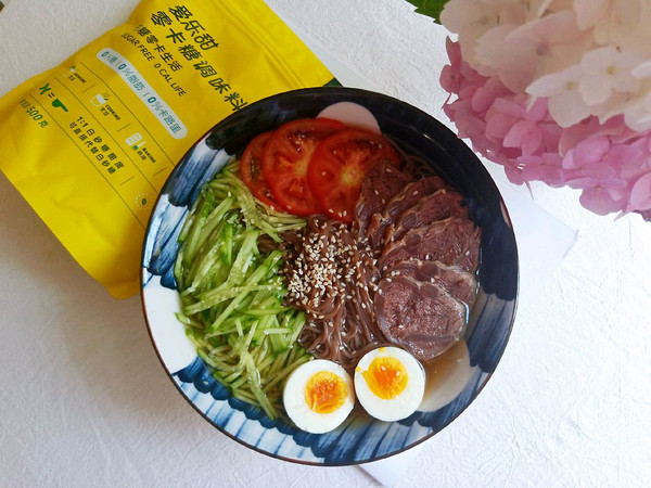 低脂酸甜牛肉汤荞麦冷面