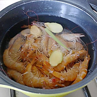 鲜虾牛油果沙拉的做法图解1