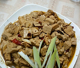 鸡胸肉炖豆腐的做法