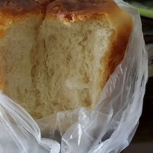 天然酵母液面包（一次发酵、低糖、低油）