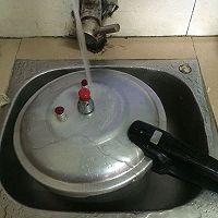 瘦肉葱花粥的做法图解6