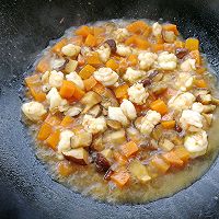 胡萝卜香菇虾仁的做法图解4