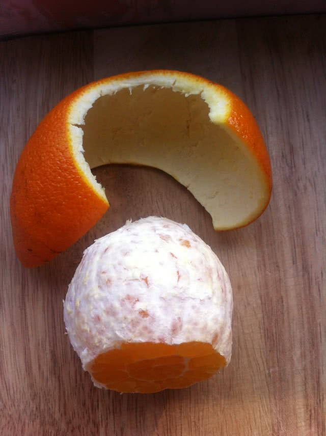 巧剥橙子之法的做法