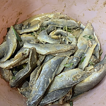 香煎小黄鱼