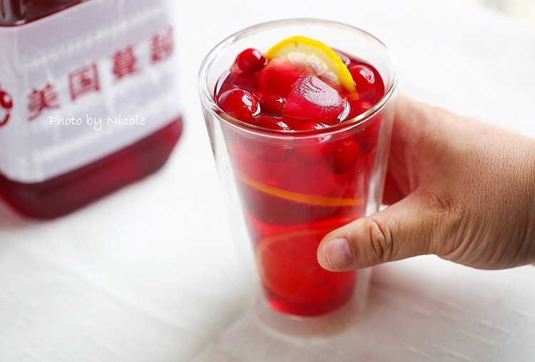 自制神仙特饮：蔓越莓苏打水的做法