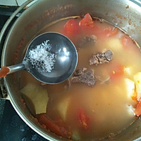 西红柿牛骨汤的做法图解10