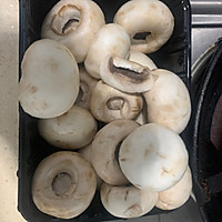 鲜香：蒜香白蘑菇的做法图解1