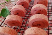 红曲粉蓝莓酱蛋糕卷的做法