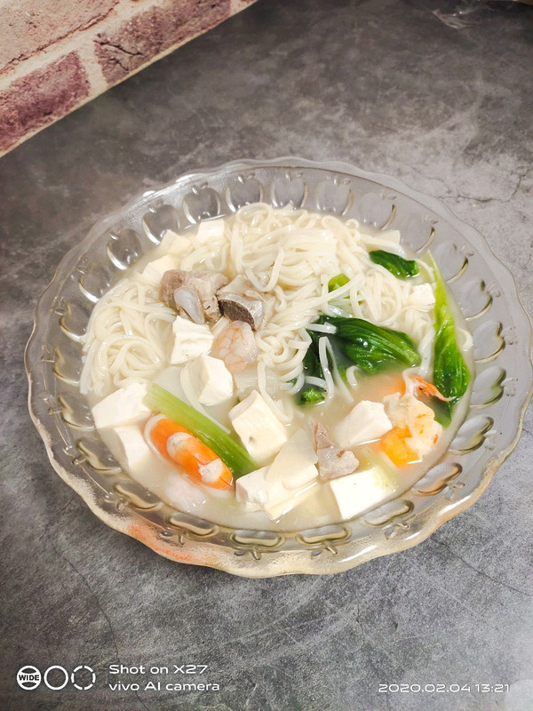 虾仁豆腐青菜面