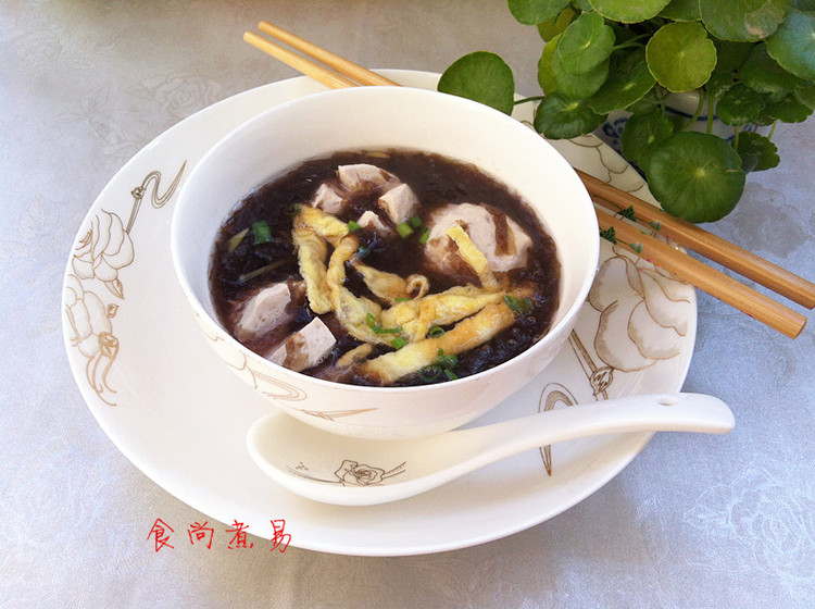 丸子紫菜汤--冬季暖身的做法