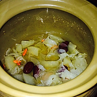 银耳雪梨羹的做法图解1