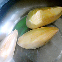 红薯小米粥的做法图解1