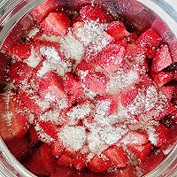草莓牛乳冰面包的做法图解3